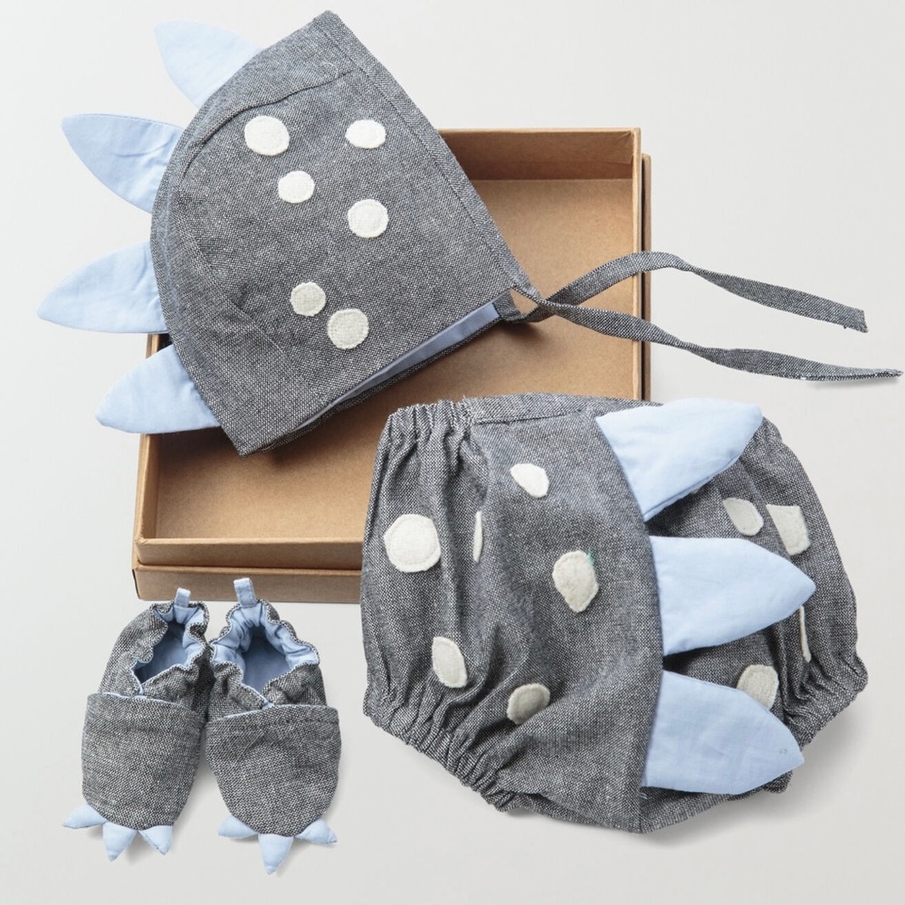 NIB Hallmark Dino Baby's First Photo Set, 0-3 Months